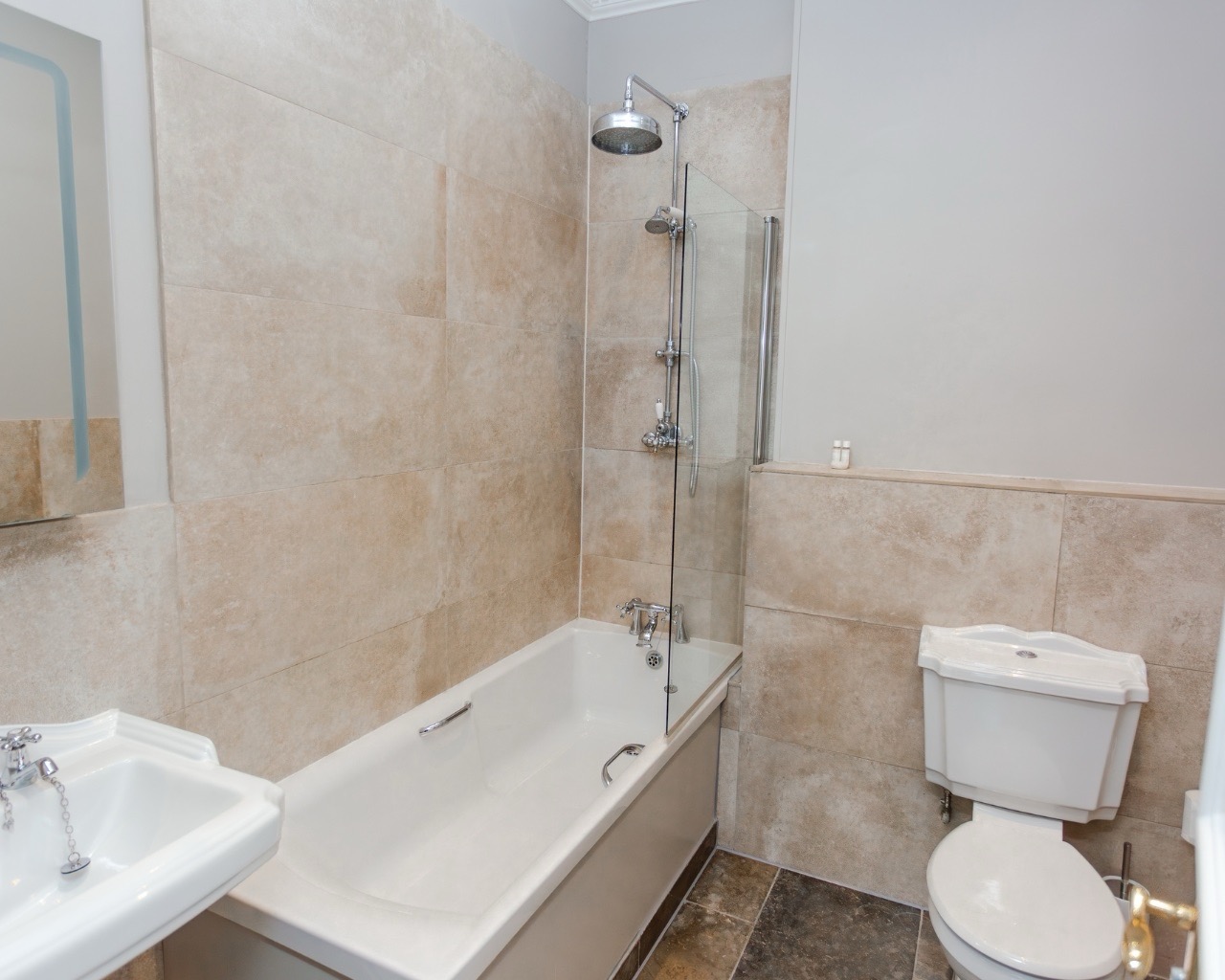 En Suite Bathroom Snooty fox tetbury